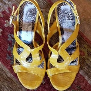 Gianni Bini strappy sandals